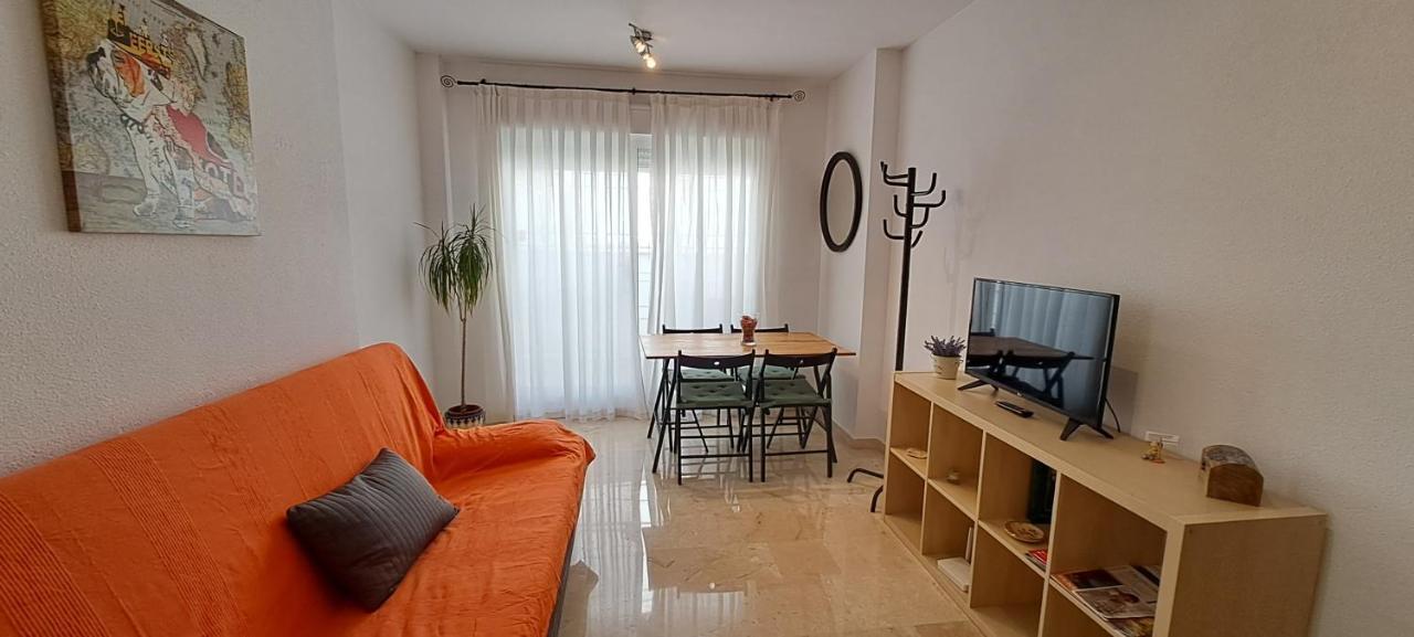 Apartamento Juan De Herrera Malaga Bagian luar foto