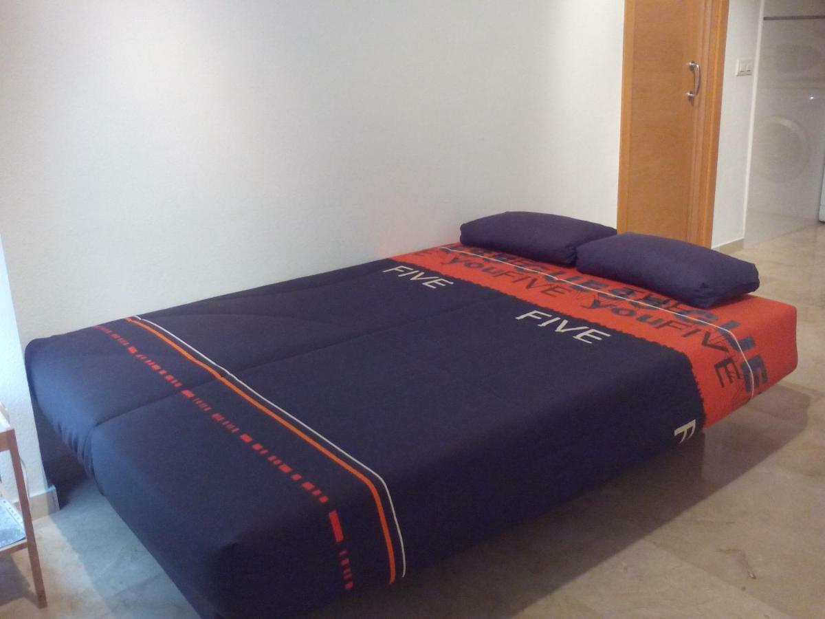 Apartamento Juan De Herrera Malaga Bagian luar foto